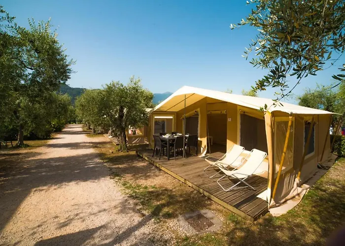 Weekend Glamping Resort