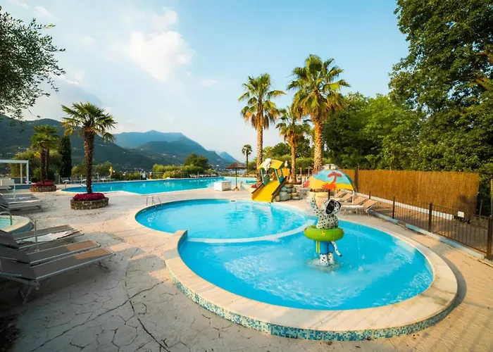 Weekend Glamping Resort